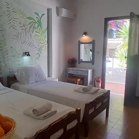 Апартаменты Parachos Trulos 500 Metres From The Sea