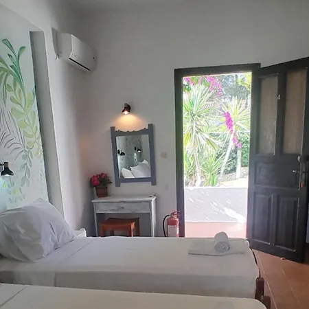 Parachos Trulos 500 Metres From The Sea Скиатос